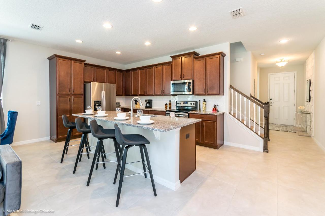 Solara Resort Townhome, 15 Minutes From Disney キシミー エクステリア 写真
