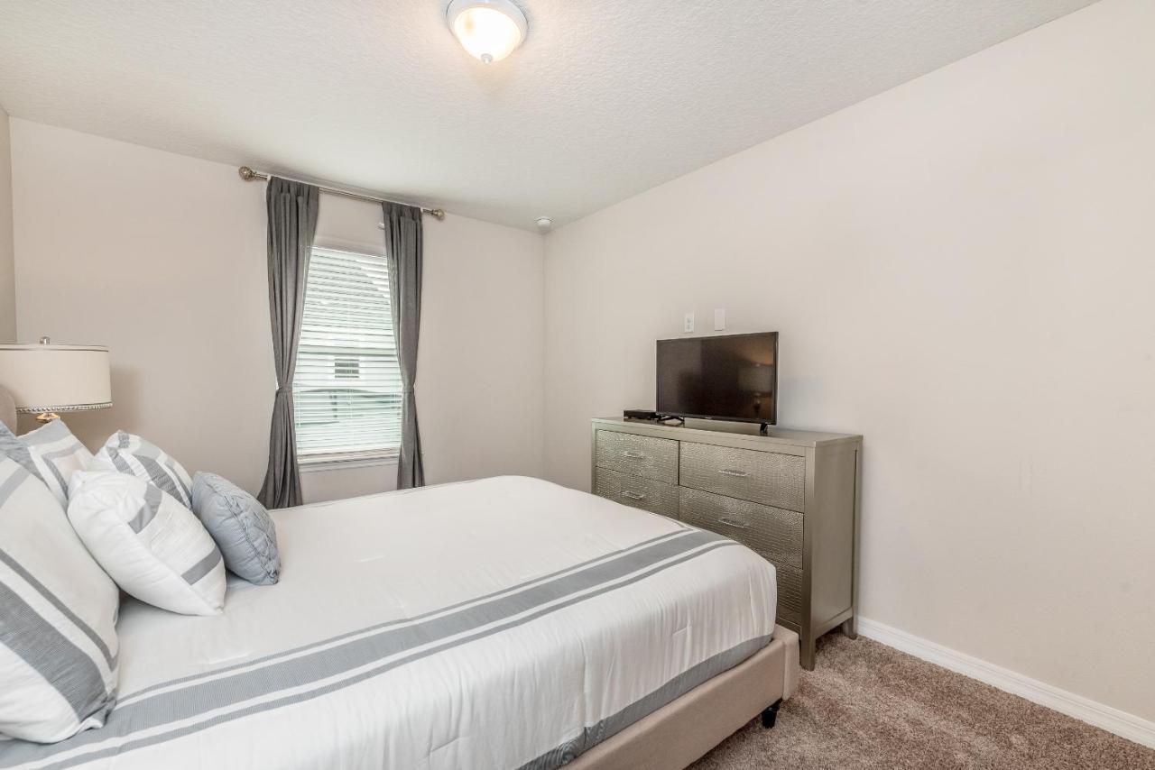 Solara Resort Townhome, 15 Minutes From Disney キシミー エクステリア 写真