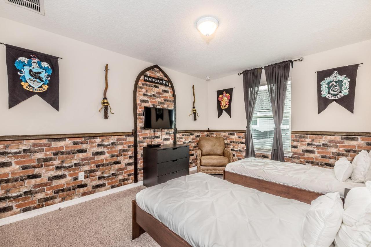 Solara Resort Townhome, 15 Minutes From Disney キシミー エクステリア 写真