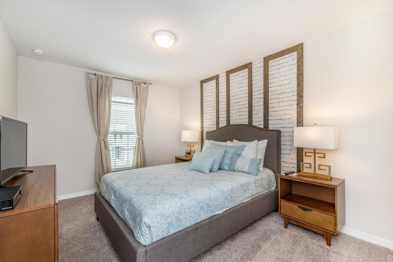 Solara Resort Townhome, 15 Minutes From Disney キシミー エクステリア 写真
