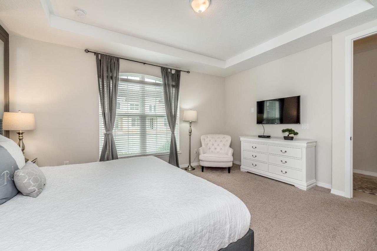 Solara Resort Townhome, 15 Minutes From Disney キシミー エクステリア 写真