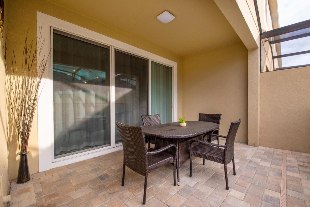 Solara Resort Townhome, 15 Minutes From Disney キシミー エクステリア 写真
