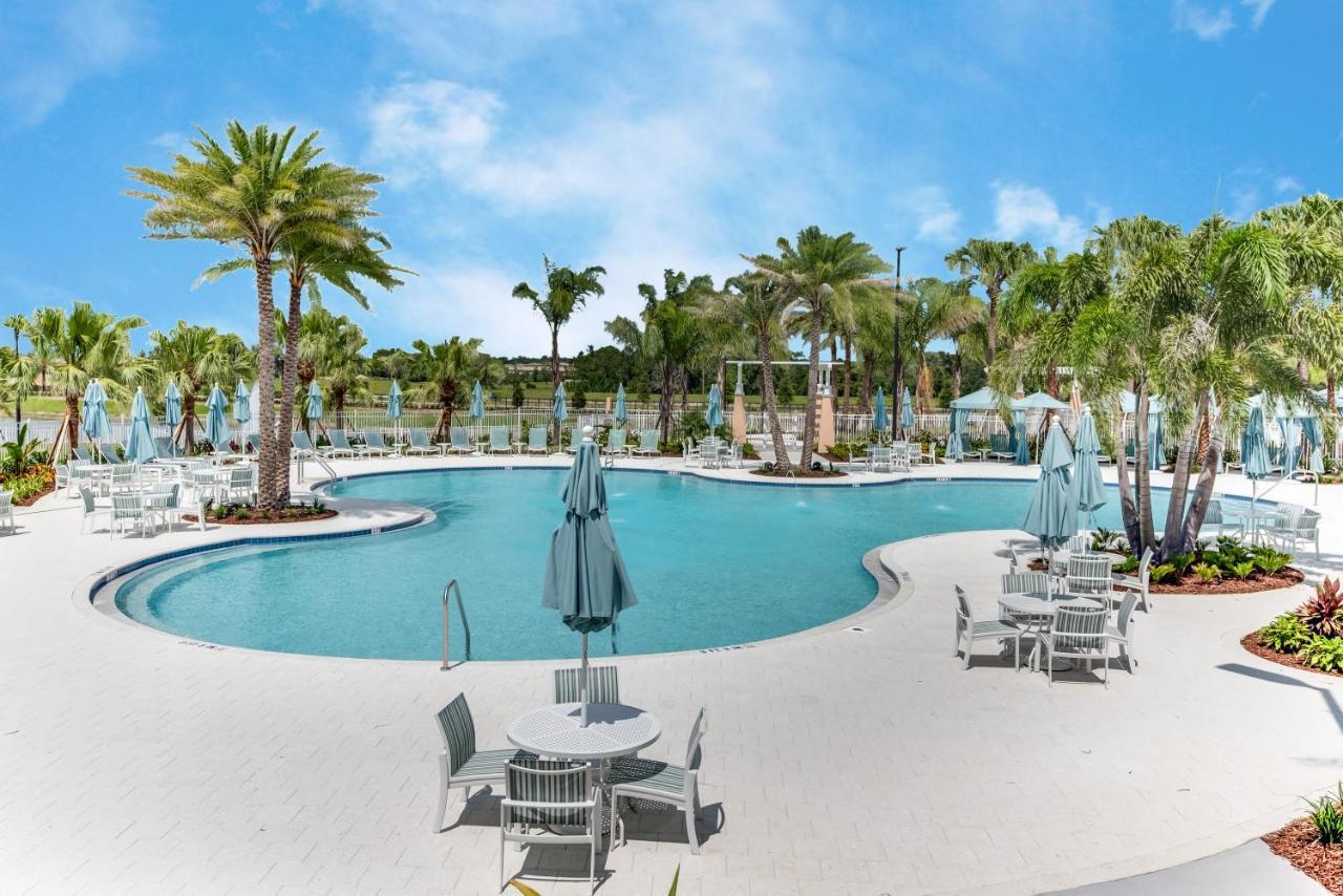 Solara Resort Townhome, 15 Minutes From Disney キシミー エクステリア 写真